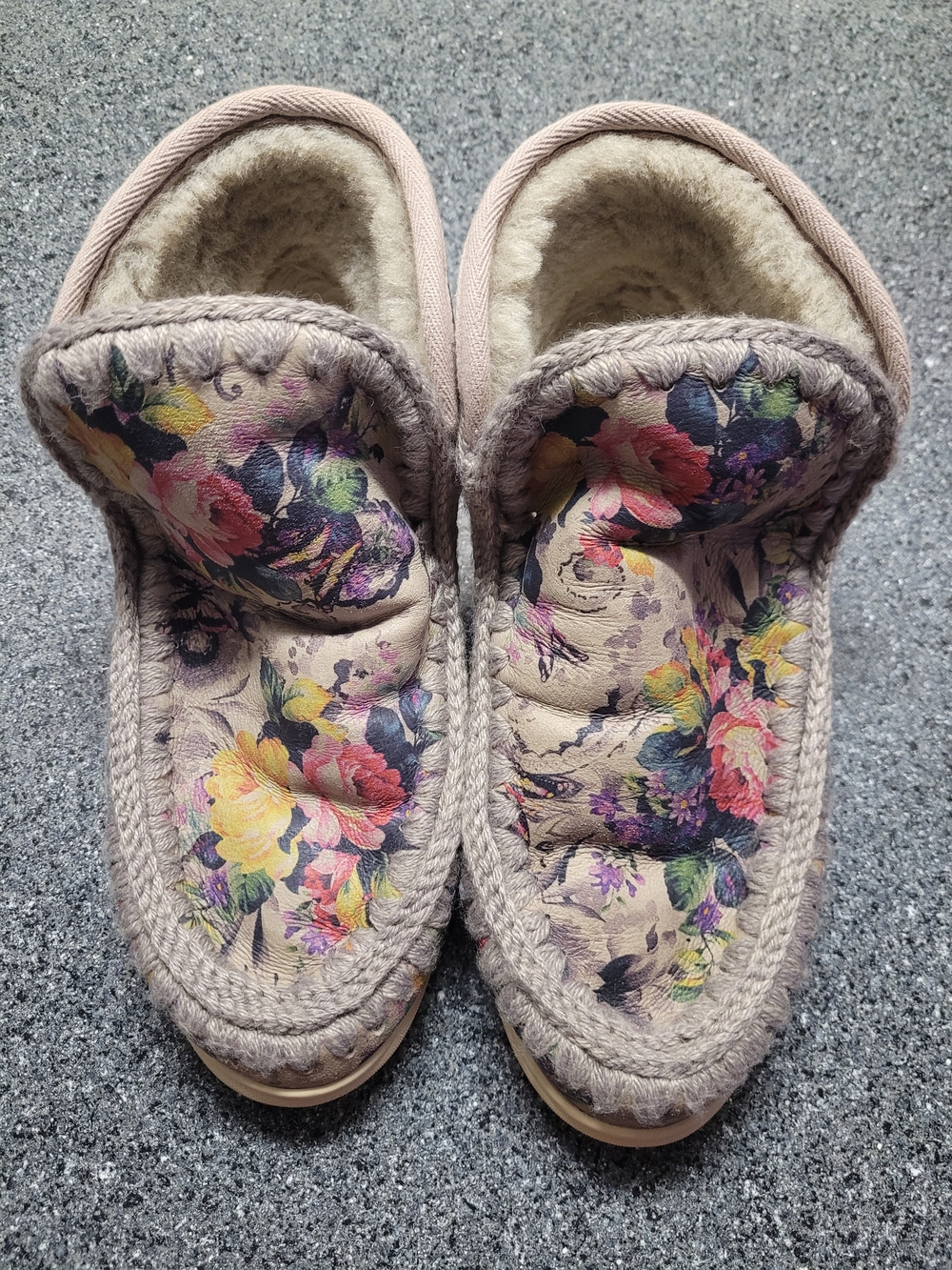 Mou Floral Fleece Shoe Size 9